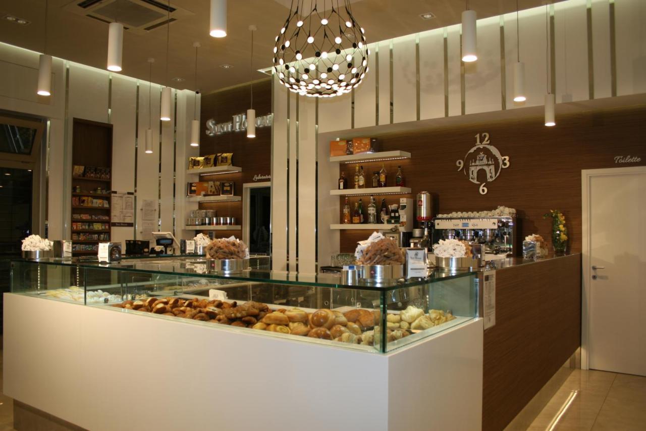 Maison Saint Honore Foggia Exterior photo